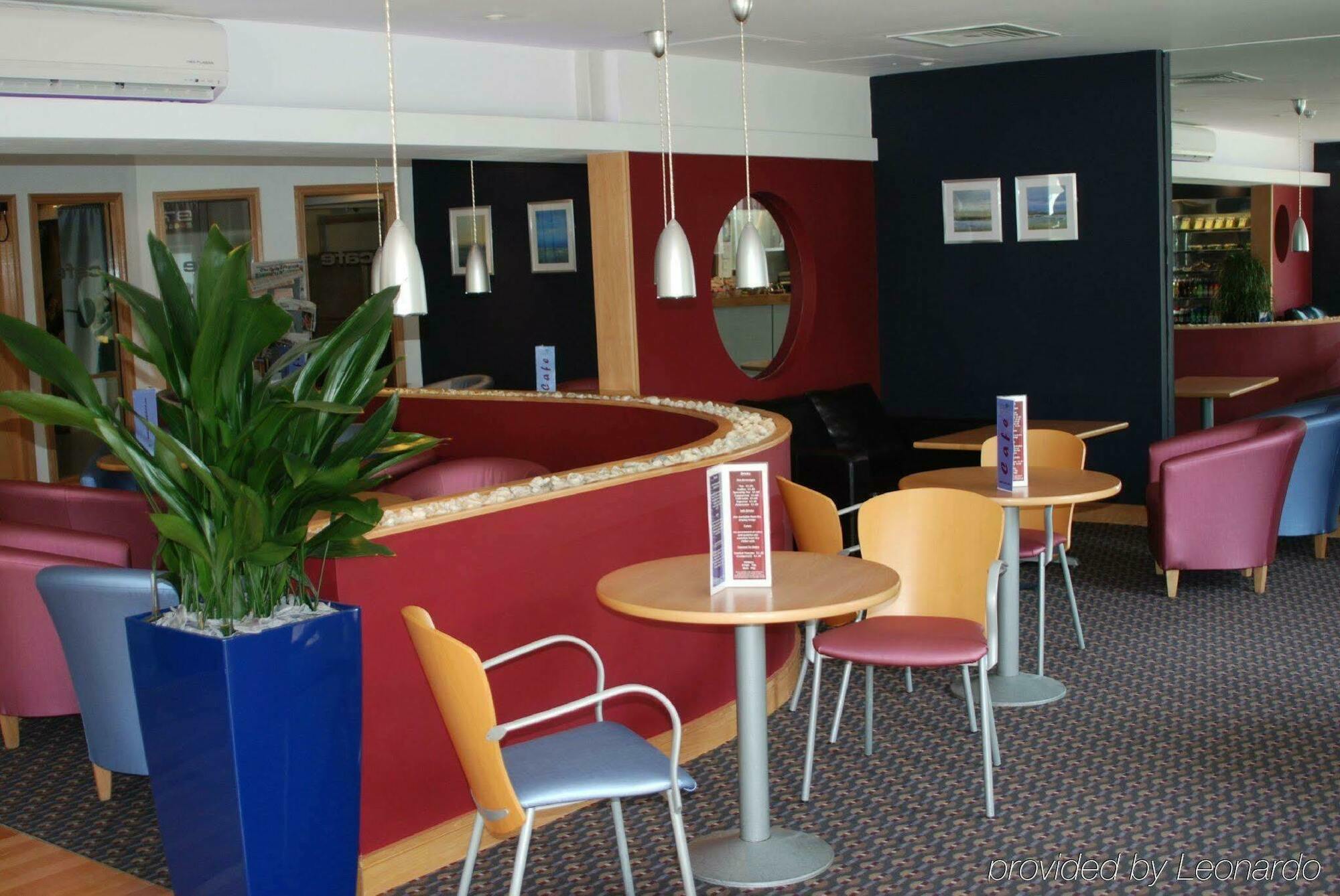 South Marston Hotel And Leisure Club Swindon Restoran gambar